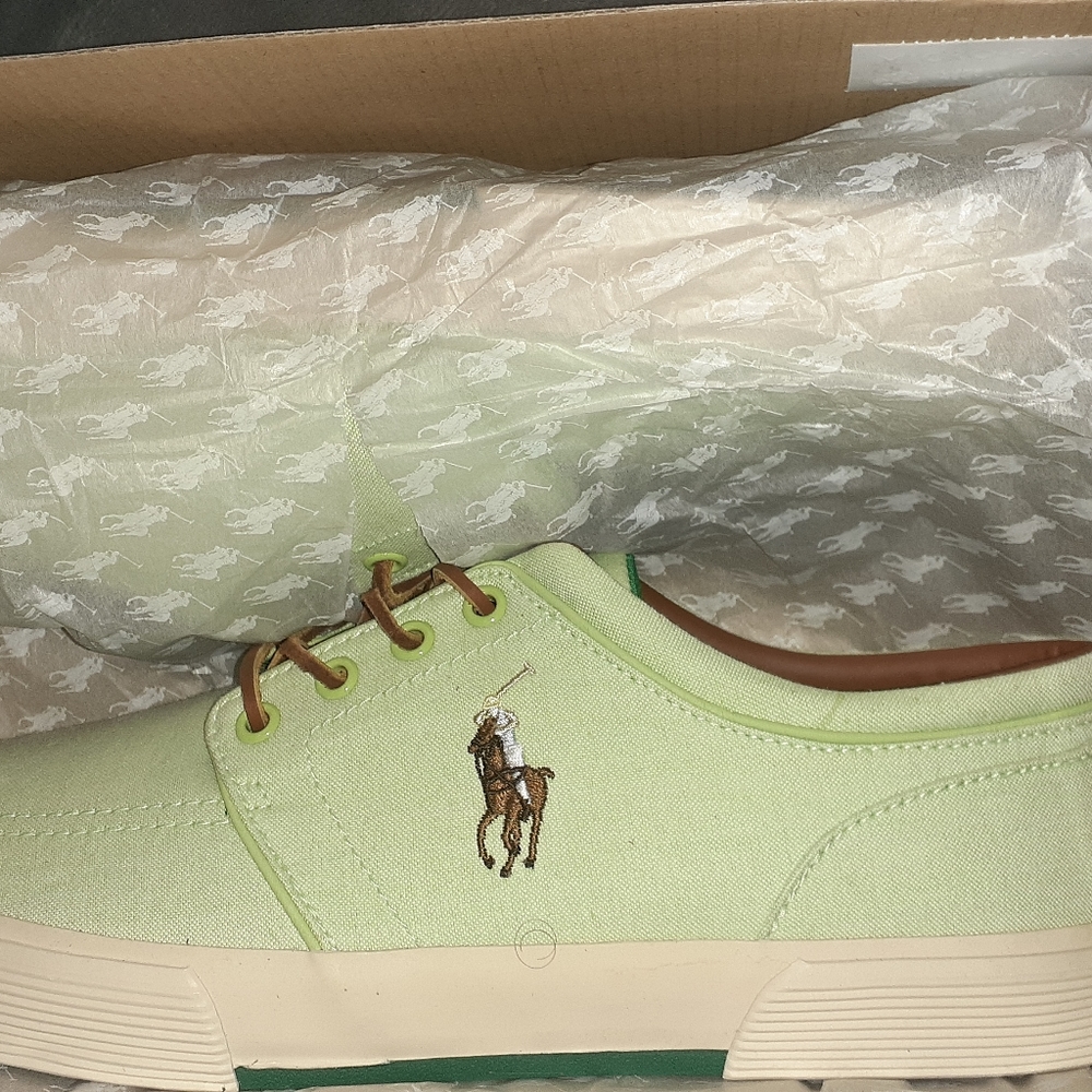 Casual polo shoes